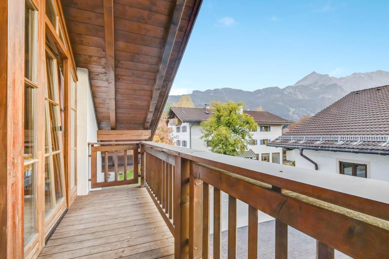 Katharinenhof Ferienwohnung Hausberg ガルミッシュ・パルテンキルヒェン エクステリア 写真