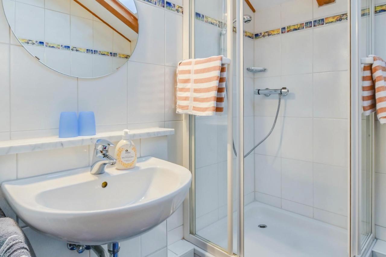 Katharinenhof Ferienwohnung Hausberg ガルミッシュ・パルテンキルヒェン エクステリア 写真