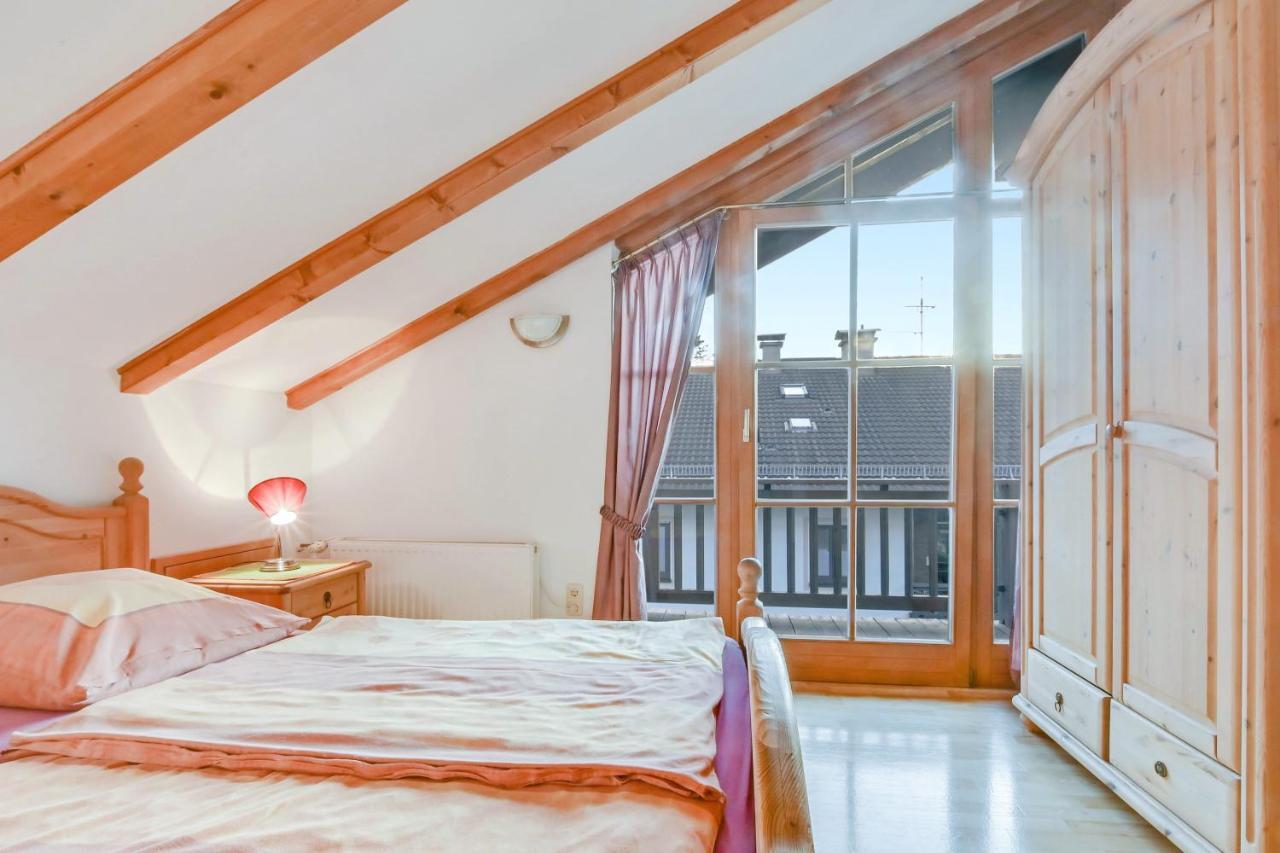 Katharinenhof Ferienwohnung Hausberg ガルミッシュ・パルテンキルヒェン エクステリア 写真